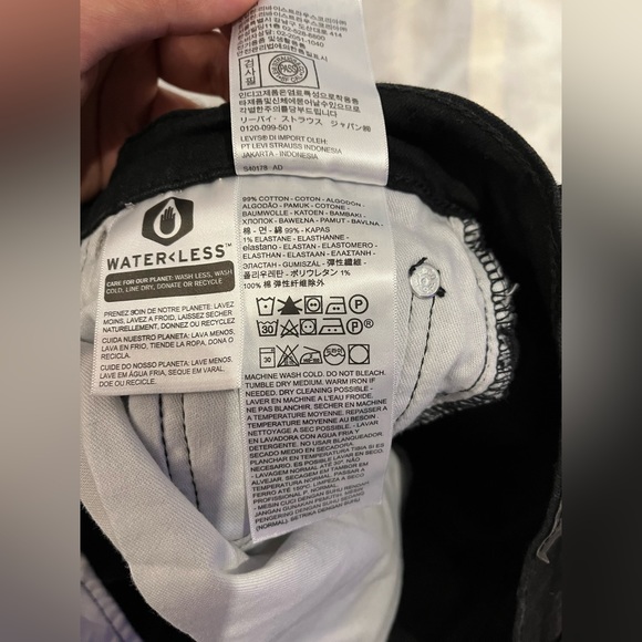 Levi’s Black Jeans - Picture 4 of 5